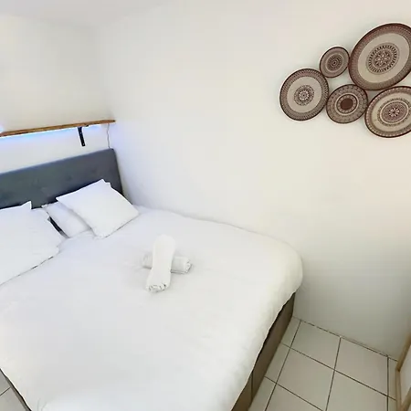 Lägenhet Le Seaview-quiet-swimming Pool-car Park-seafront *