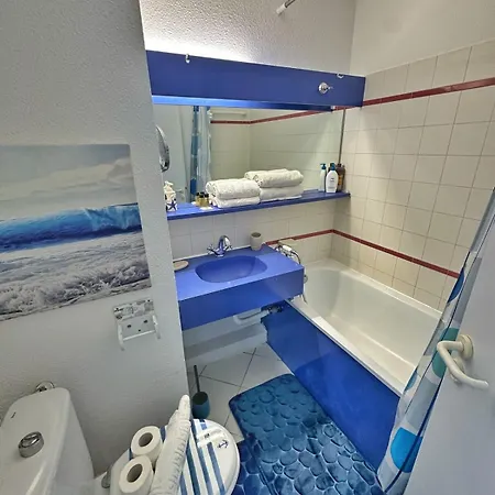 Le Seaview-quiet-swimming Pool-car Park-seafront Канны