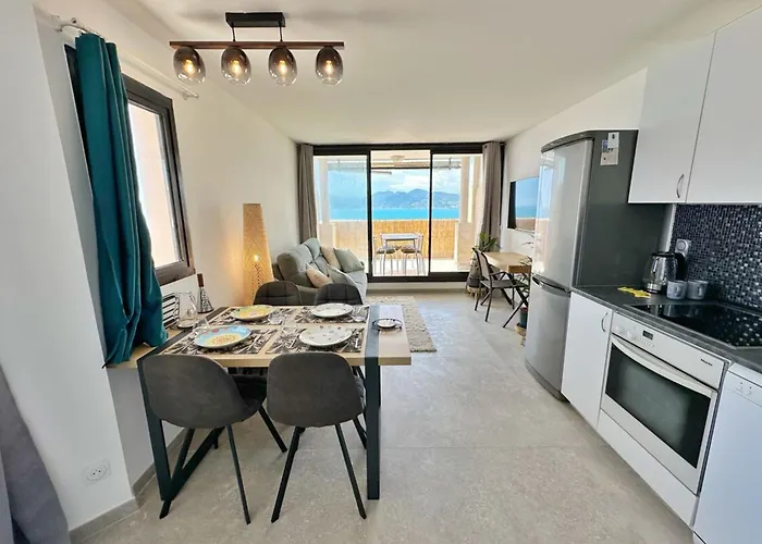 Le Seaview-quiet-swimming Pool-car Park-seafront Apartmán *