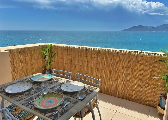 Le Seaview-quiet-swimming Pool-car Park-seafront *